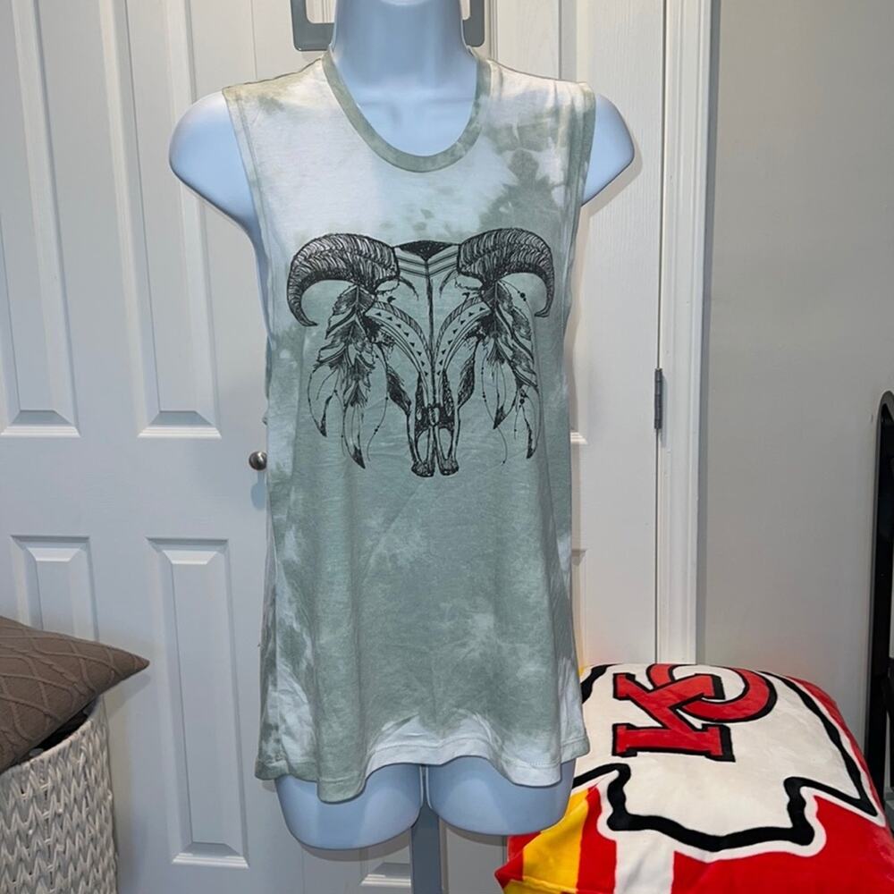 Fifth Sun sleeveless tank top, boho, cow skull, green tie dye, size medium